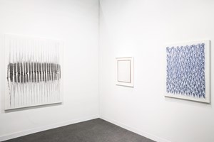 Tina Kim Gallery & <a href='/art-galleries/kukje-gallery/' target='_blank'>Kukje Gallery</a> at The Armory Show 2016. Photo: © Charles Roussel & Ocula